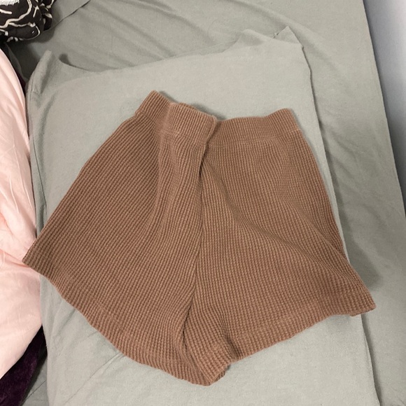 Brown Reformation Waffle Shorts - Picture 5 of 6